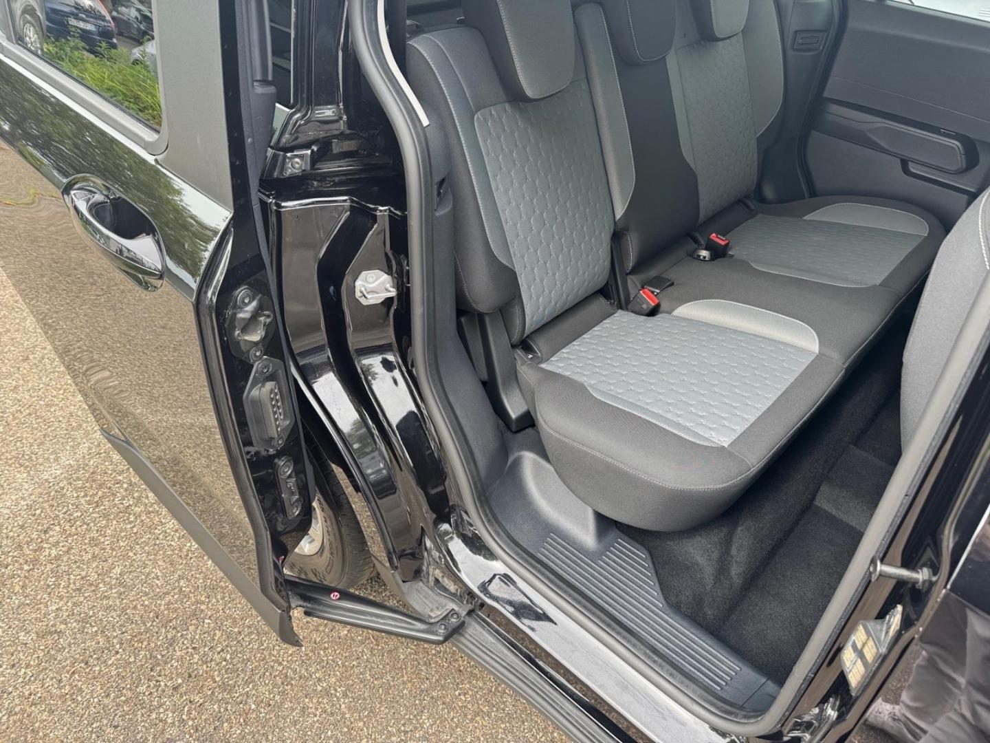 Ford Tourneo 1.0 ECOBOOST TITANIUM NAVI,DAB,K, миниатюра 16