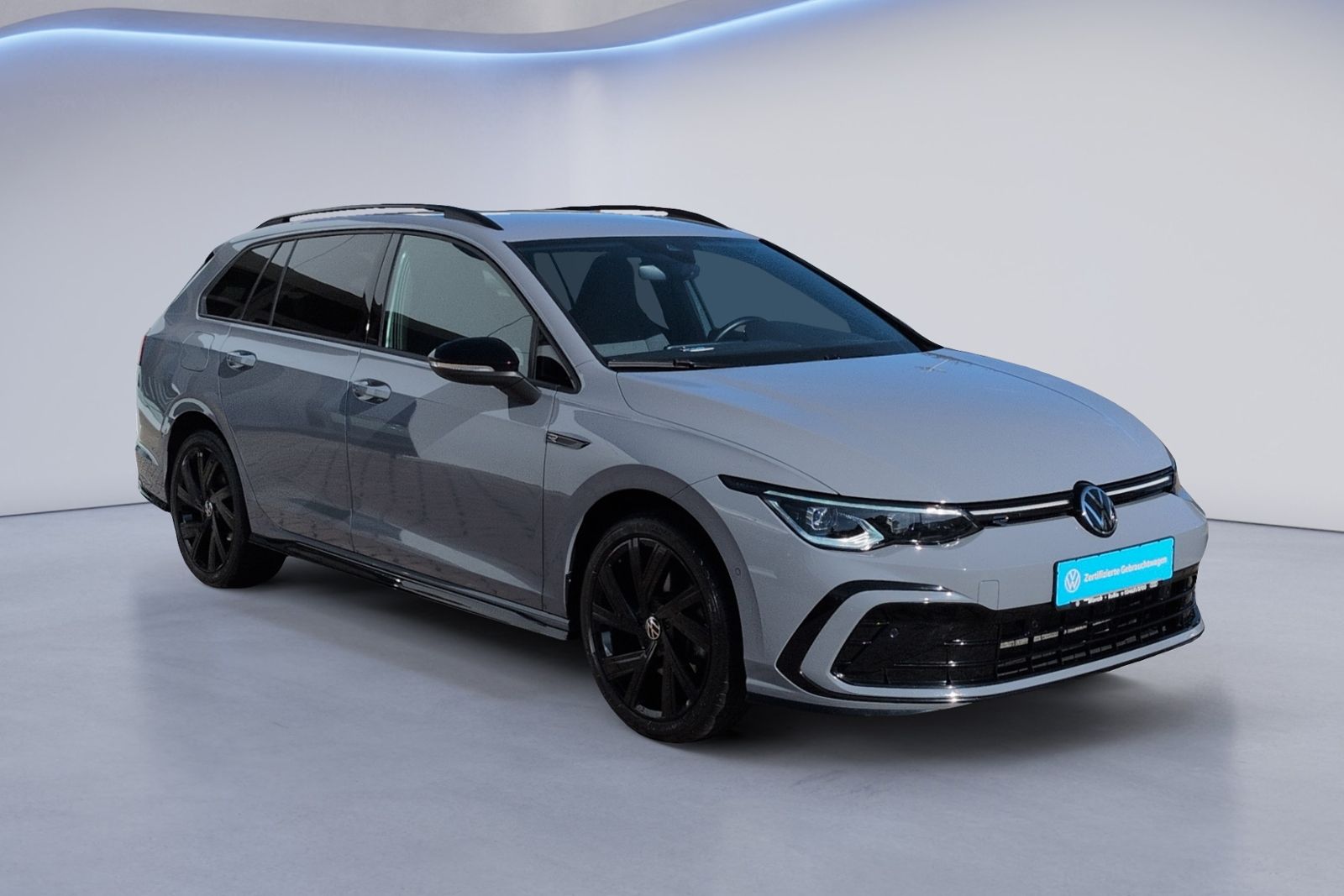 Golf VIII Variant 2.0 TSI DSG R-Line STHZ+AHK+