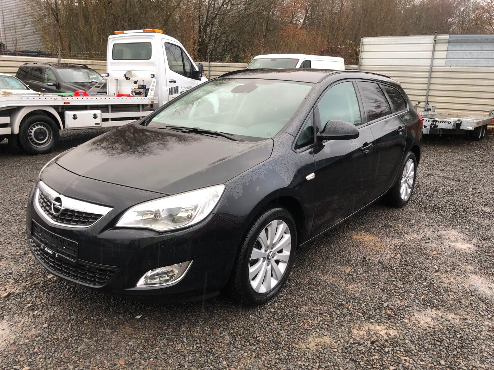 Opel Astra J Sports Tourer Edition