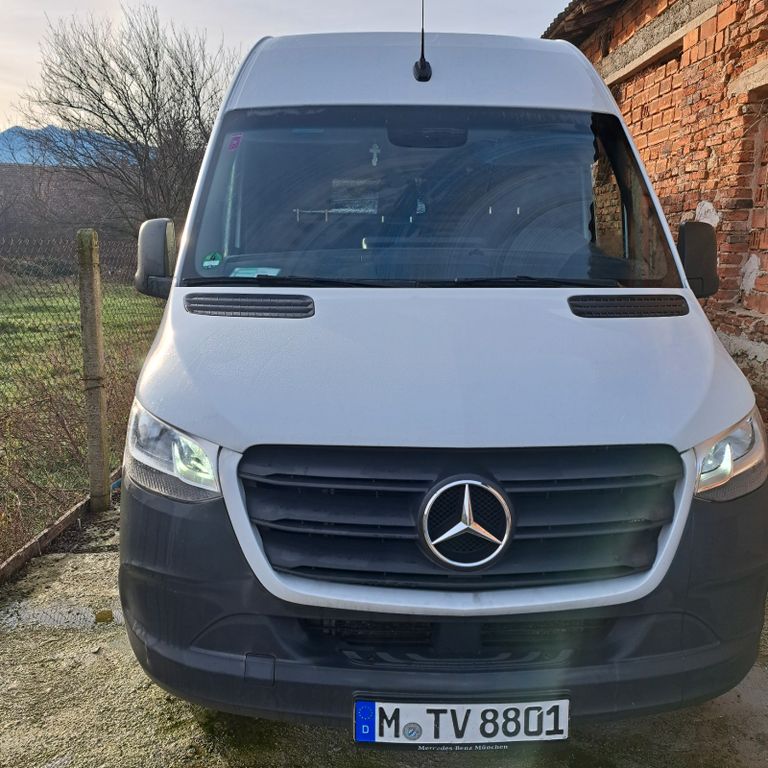 Image of Mercedes-Benz Sprinter