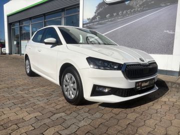 Fahrzeugabbildung SKODA Fabia 1.0TSI Essence LED Klima Temp DAB PDC uvm