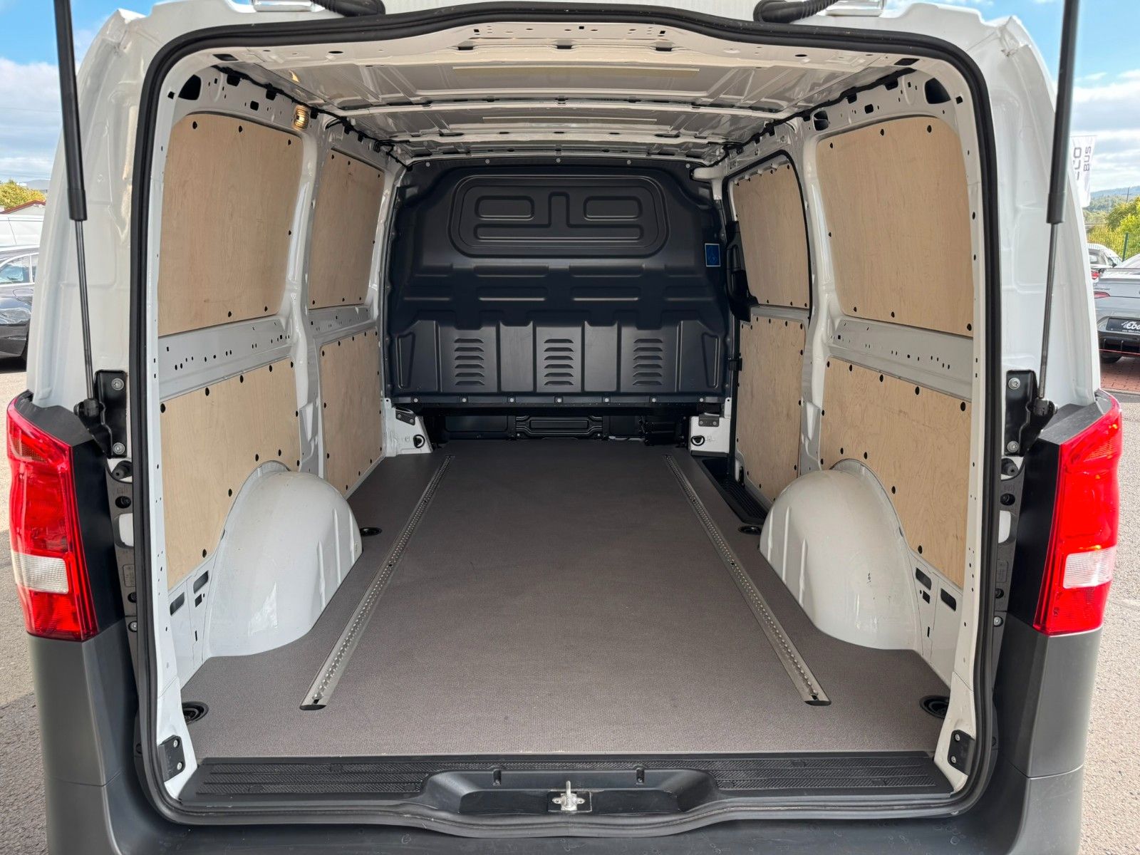 Fahrzeugabbildung Mercedes-Benz Vito 116 CDI 9G Klima Kamera SHZ