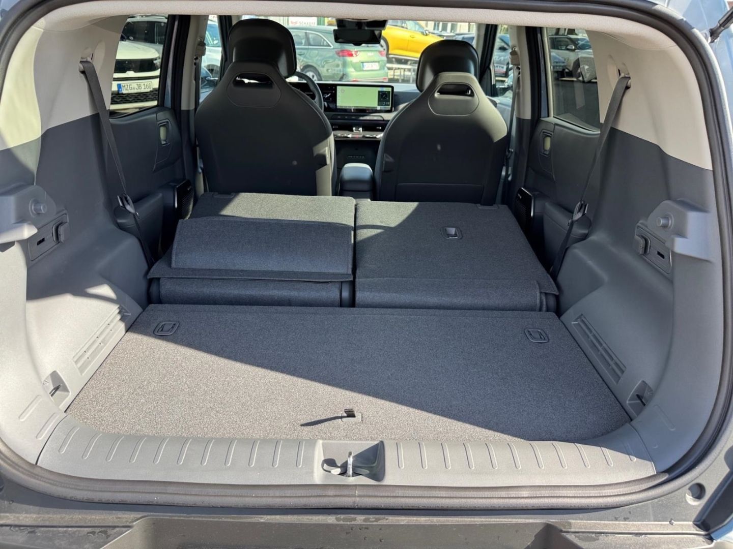 Fahrzeugabbildung Kia EV2 42.2 4S EARTH WIC 22AC TEC DWP DES