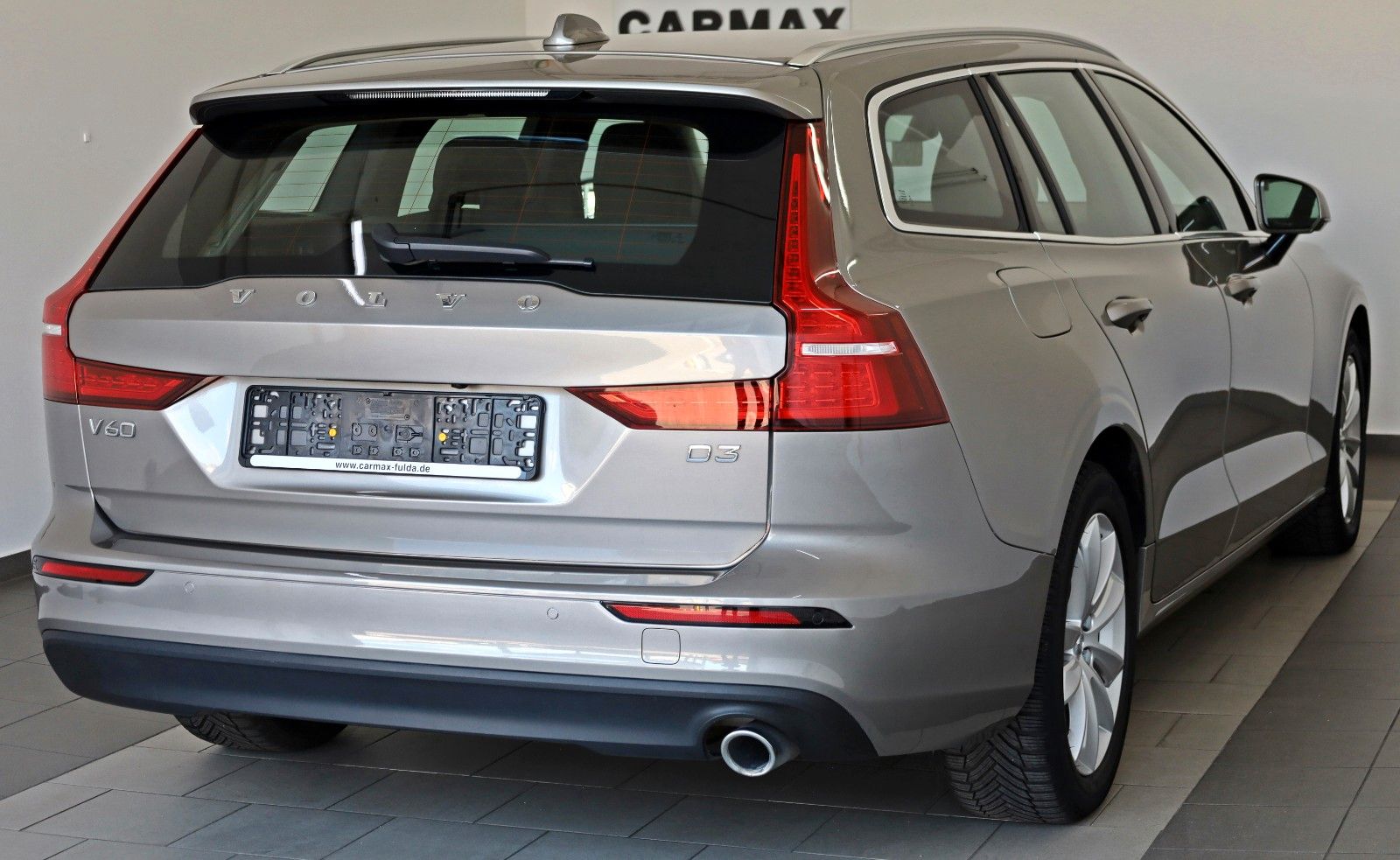 Fahrzeugabbildung Volvo V60 Kombi Momentum Pro T.Leder,Navi,LED,AppleCar