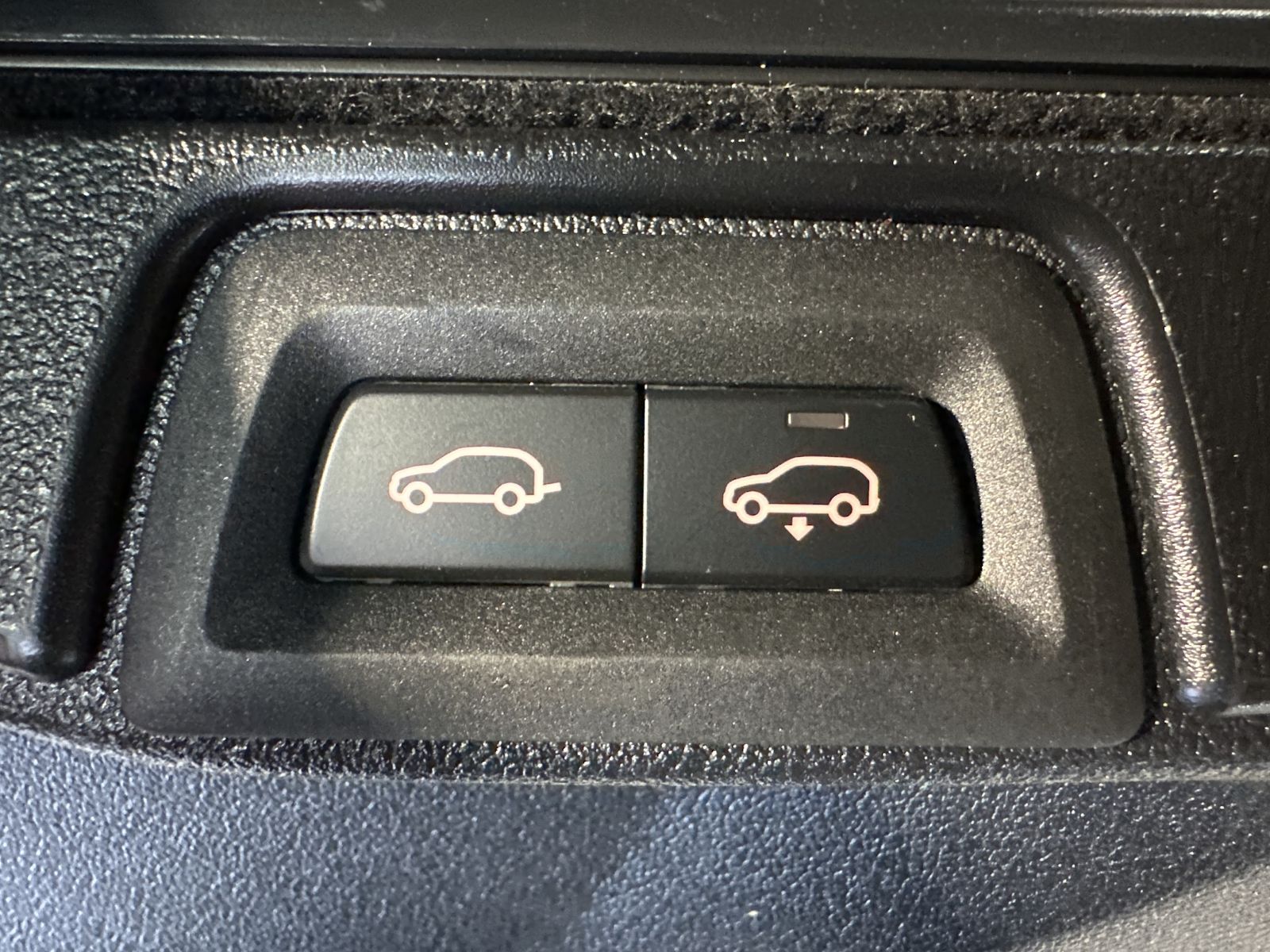 Fahrzeugabbildung BMW X5 xDrive45e M-Sport NAV+LASER+AHK+PANO+HUD+21ZO