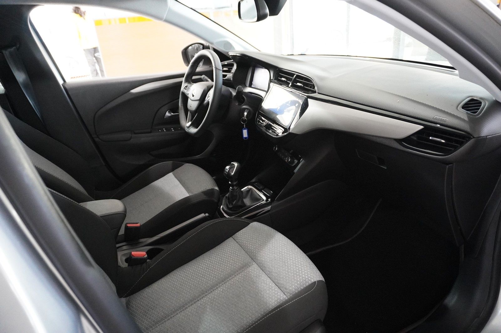 Fahrzeugabbildung Opel Corsa F 1.2 FACELIFT NAVI/LED/KAMERA/VIRTU./DAB+