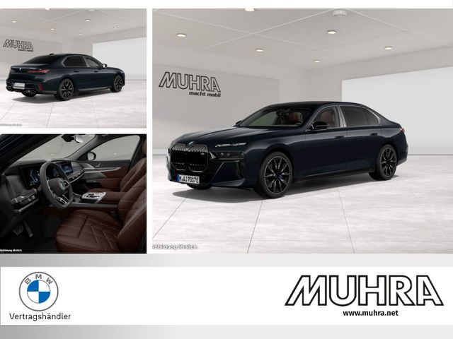 BMW M760e xDrive Pano Sky Executive Lounge Seating
