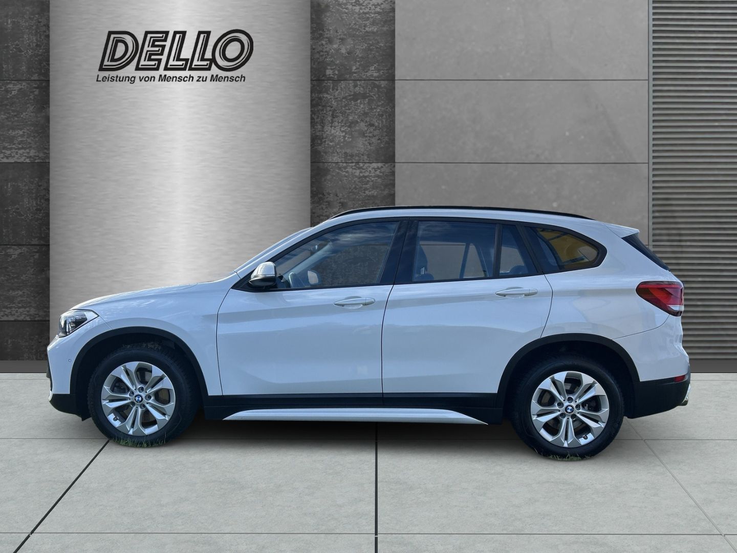 BMW X1 xDrive 20 d Sport Line Automatik AHK Pano Nav imagem 2
