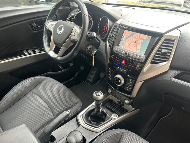 Fahrzeugabbildung Ssangyong Tivoli 1.6 e-XGi 160 QUARTZ+Kamera+Navi+SHZ+LED