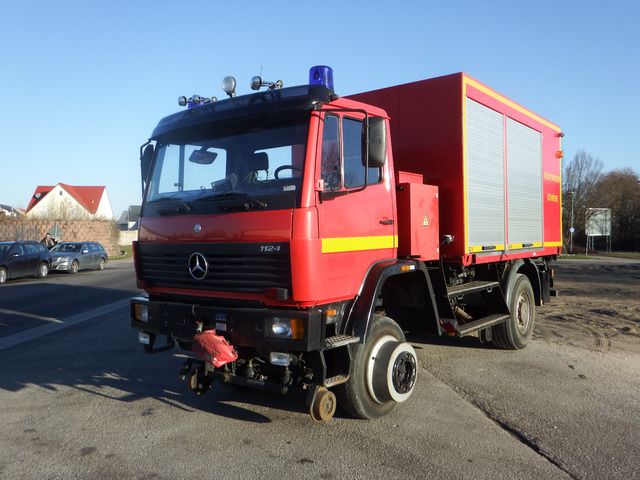 Mercedes-Benz 1124AF 4x4 ZW Feuerwehr Zweiwege Schienenverkehr