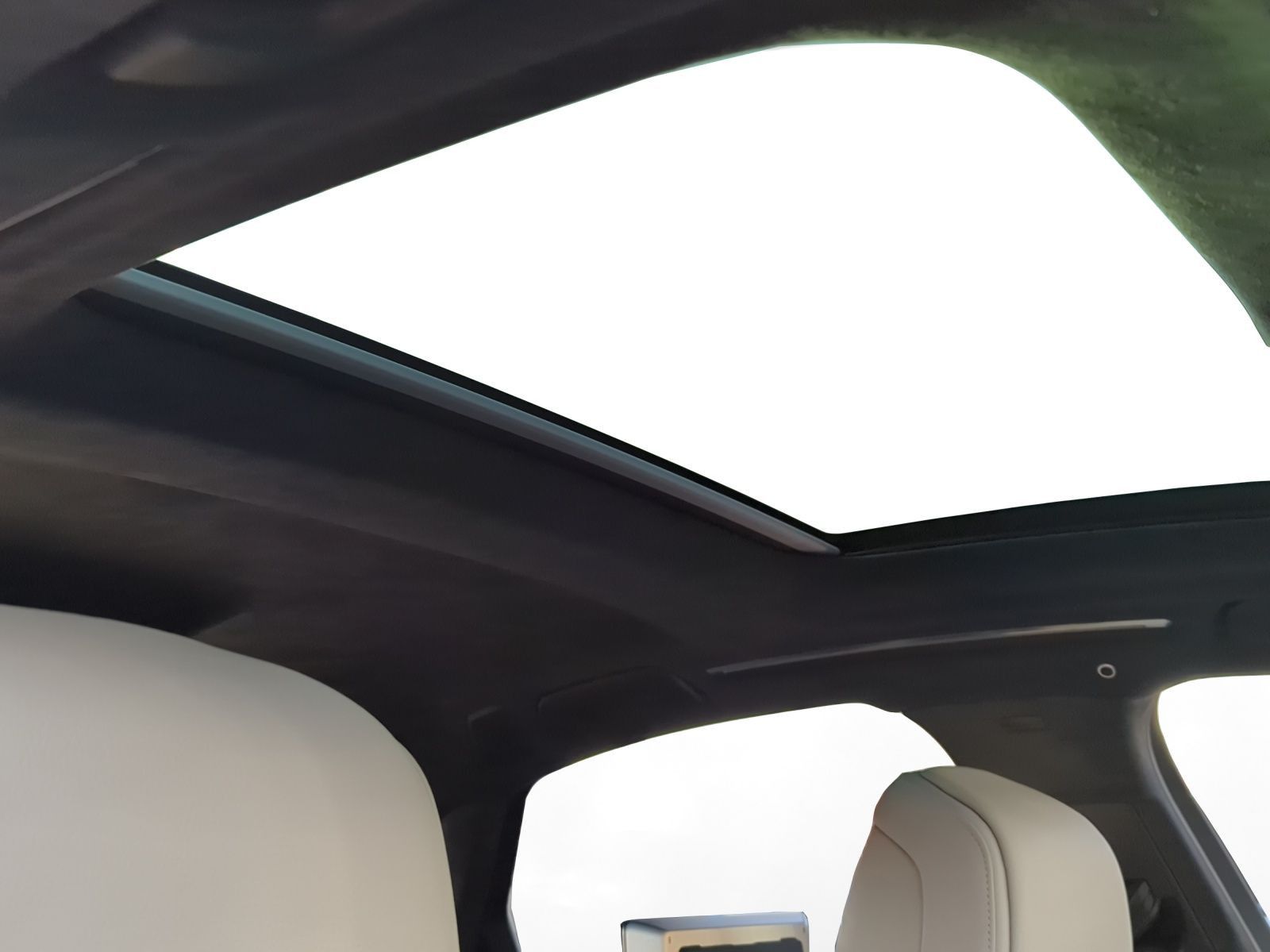 Audi A8 - Bild 11