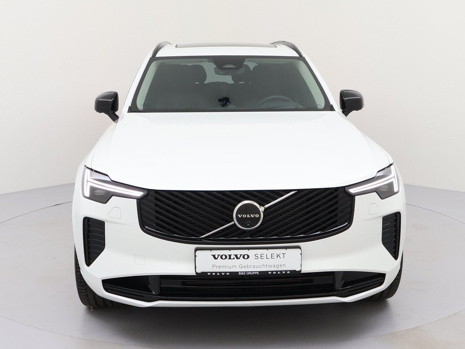 Volvo XC90 T8 Ultra Dark Plug-In Hybrid AWD MATRIX-LED foto 2