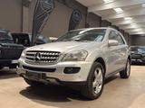 Mercedes-Benz MERCEDES-BENZ ML 280 CDI *AUTO PER COMMERCIANTI* - silberne Mercedes-Benz ML 280