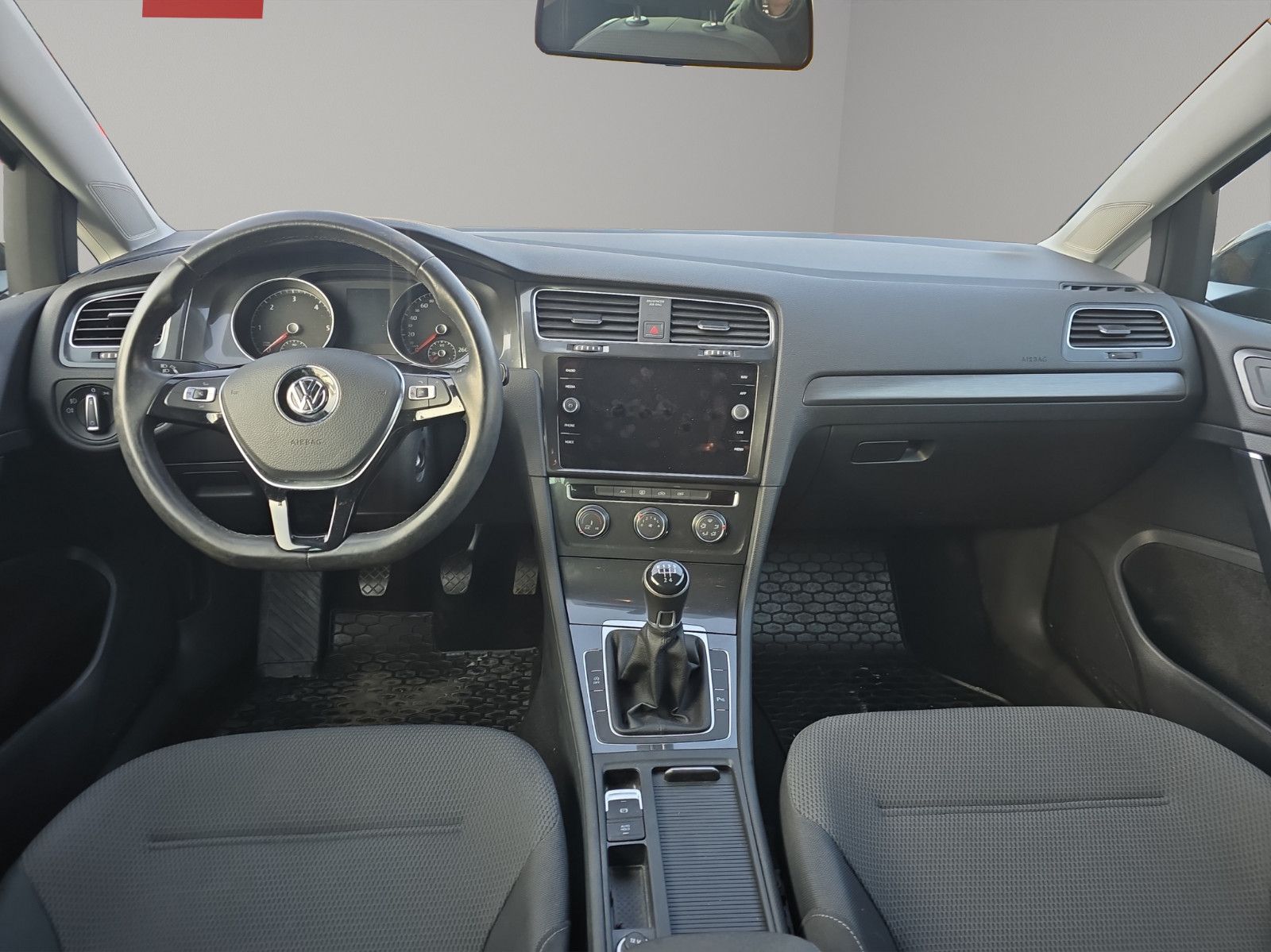Fahrzeugabbildung Volkswagen Golf VII +Kamera+PDC+LED+Navi+Borbet Alu18``