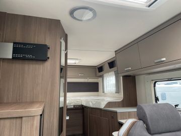 Carado T 338 PRO+ AUTOM. NAVI KAMERA TV OHNE HUBBETT