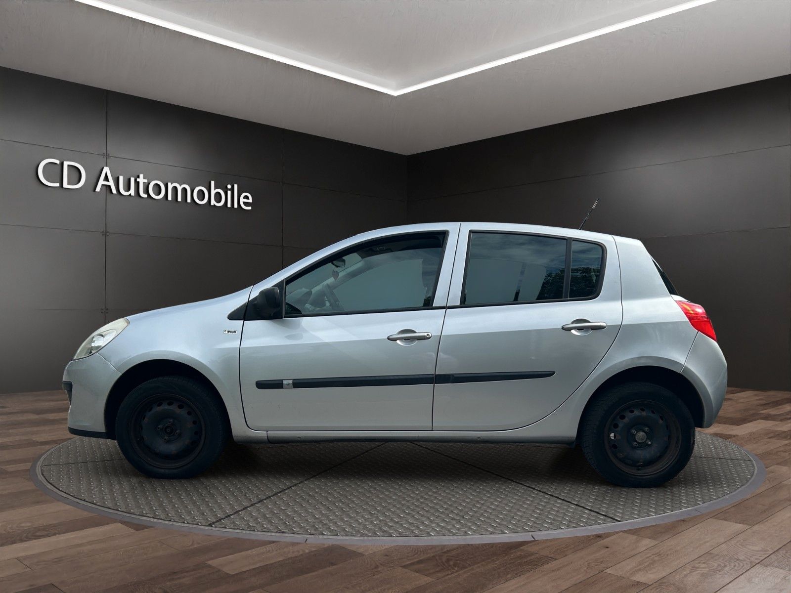 Fahrzeugabbildung Renault Clio III Extreme/Service Neu !!/ Klima !! /