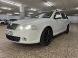 Skoda Octavia Combi RS//XENON//ALCANTARA//NAVI - Skoda Octavia bis 5.000 Euro