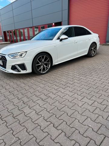 Audi A4. B9   35 TFSI Limousine 2x  S-Line