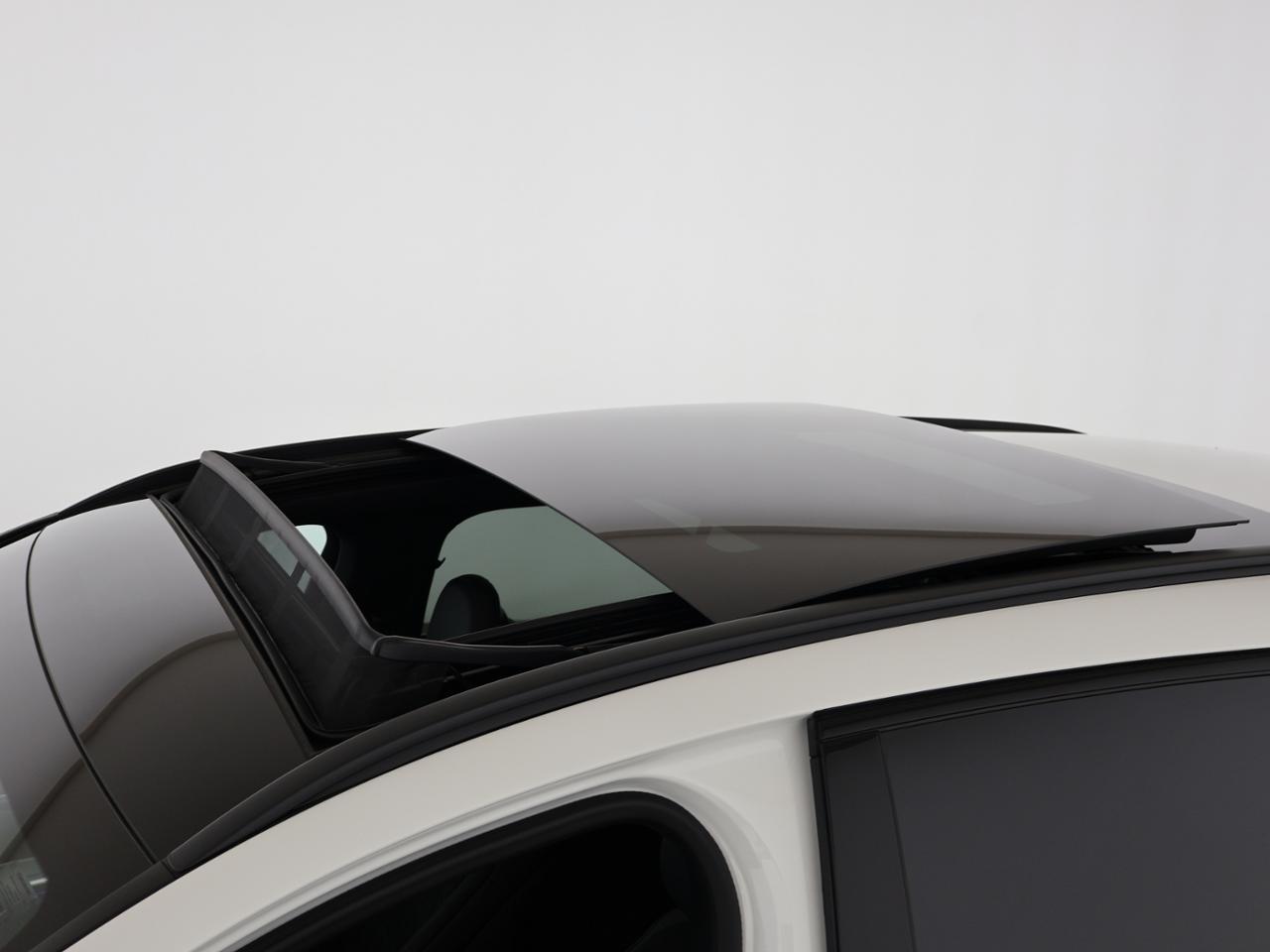 Mercedes-Benz E 220 d T AMG Digital Light Night Burmester MBUX