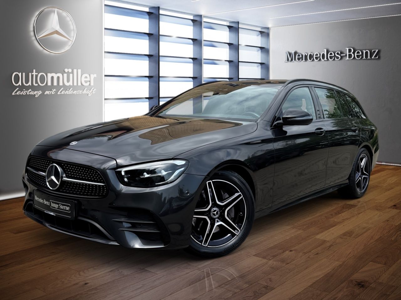 Fahrzeugabbildung Mercedes-Benz E 200 d T AMG+NIGHT+AMBIENTE+CARPLAY+EL.HECKKL++