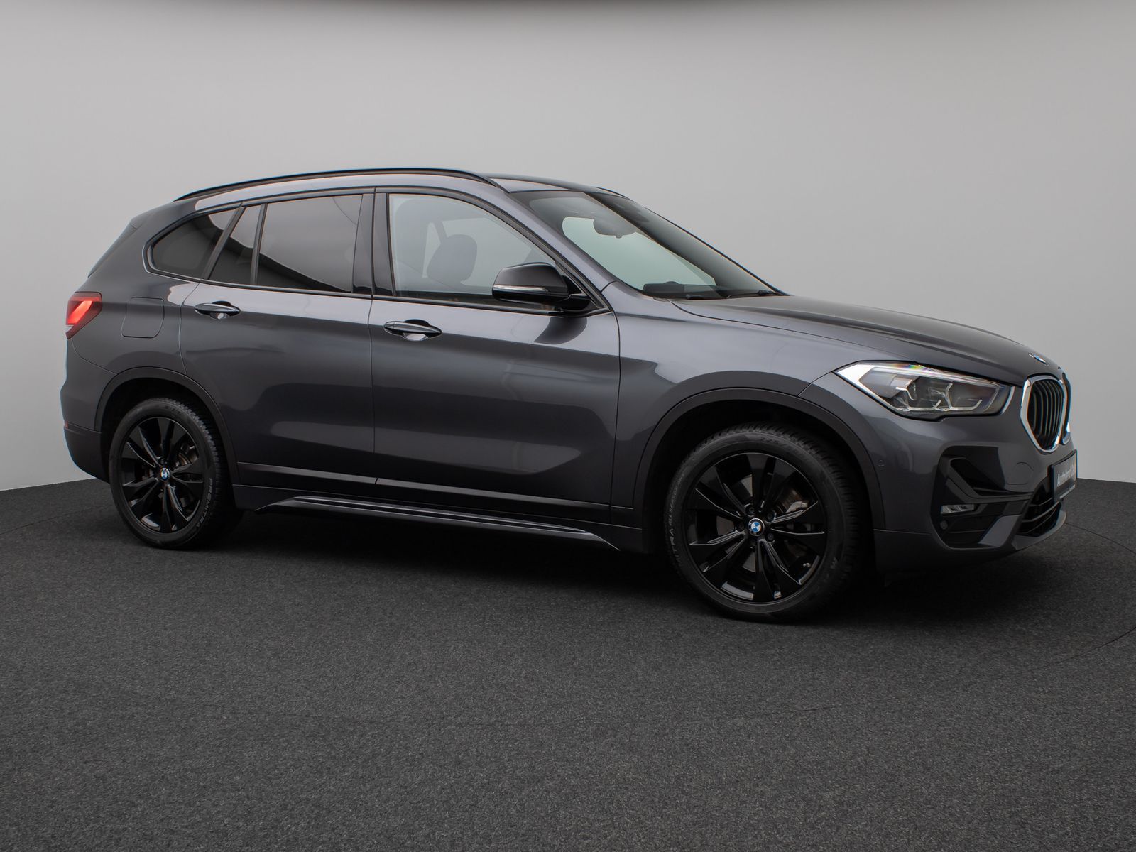 Fahrzeugabbildung BMW X1 xD25e SportLine Kamera HUD DAB Komfort 18Zoll