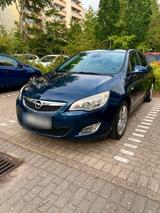 Opel Astra J 1.4 Turbo - 2. Hand - wenig km - Opel Astra aus 2011: Turbo