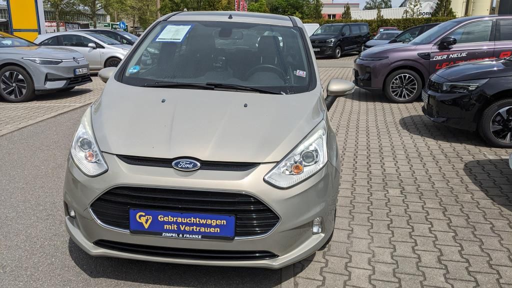 B-MAX 1.0 EcoBoost Titanium