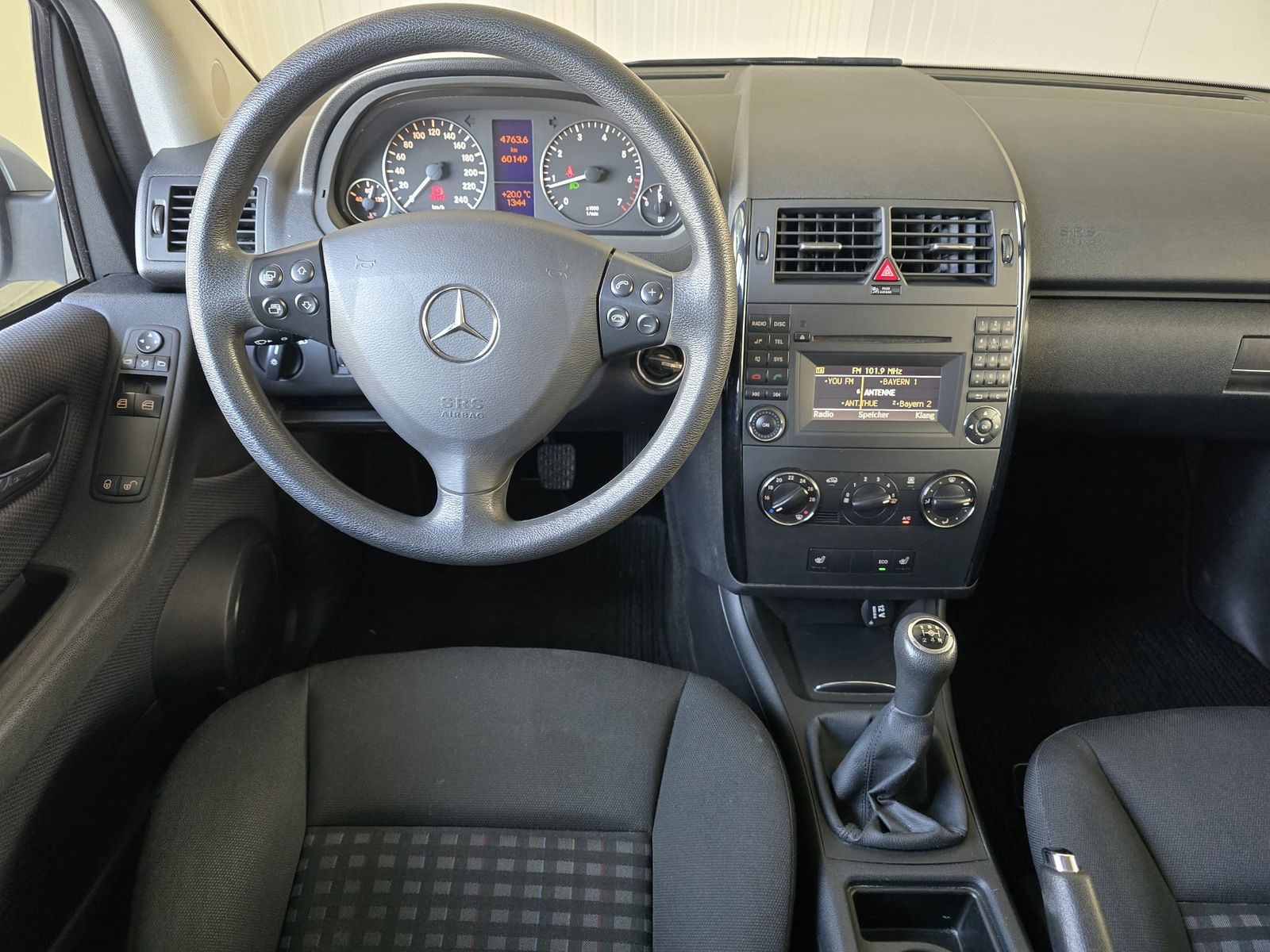 Fahrzeugabbildung Mercedes-Benz A 150 BlueEfficiency SHZ*BLUETOOTH*TÜV09-25