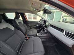 Fahrzeugabbildung Clio V Evolution 1.6 E-TECH Hybrid 145 EU6e,