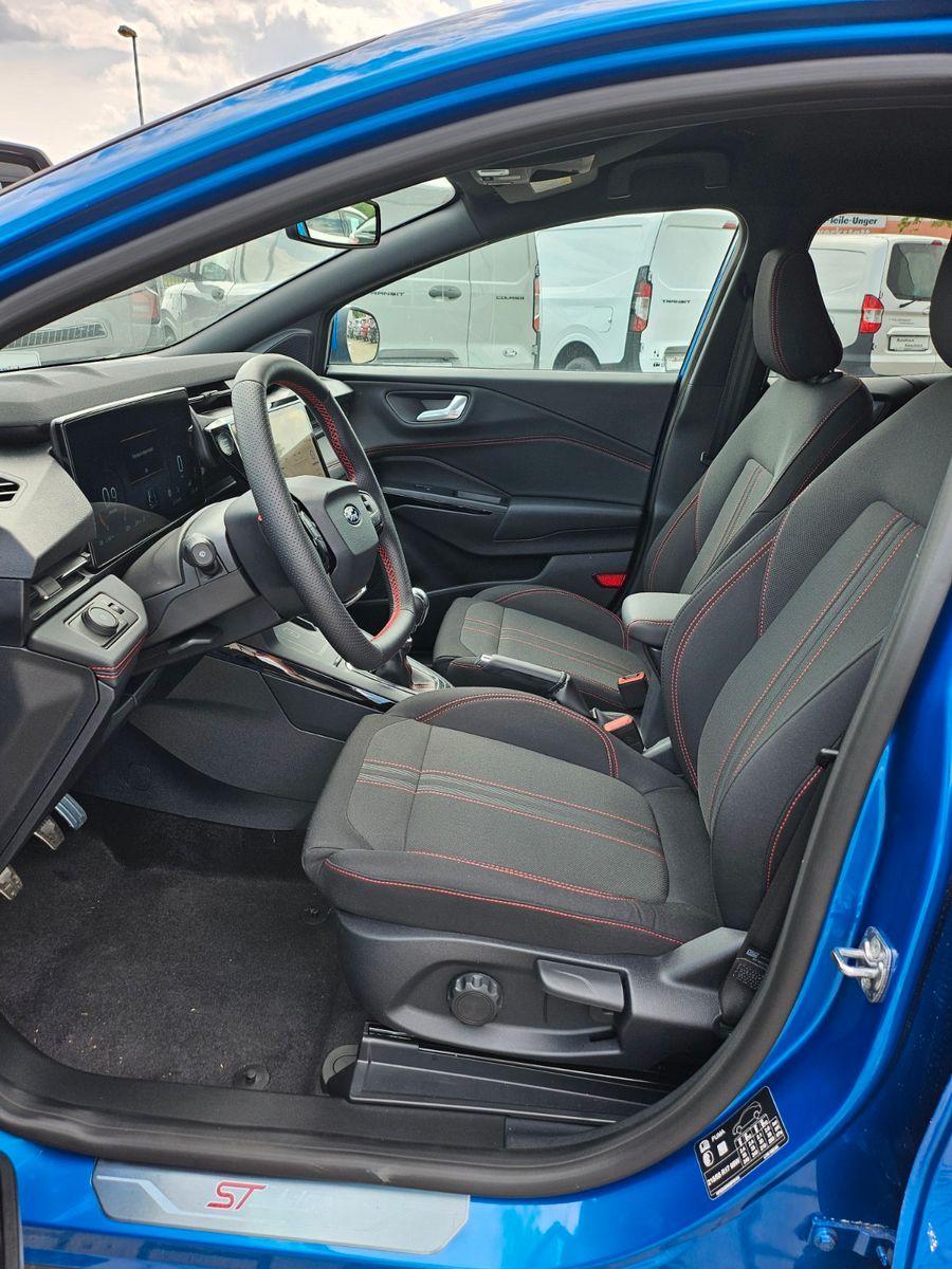 Fahrzeugabbildung Ford Puma ST-Line