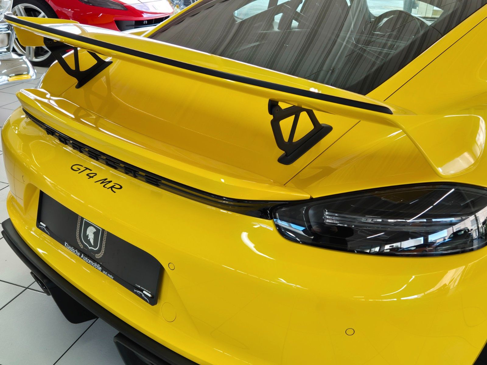 Fahrzeugabbildung Porsche Cayman GT4 Clubsport/PCCB/Manthey Kit/Approved