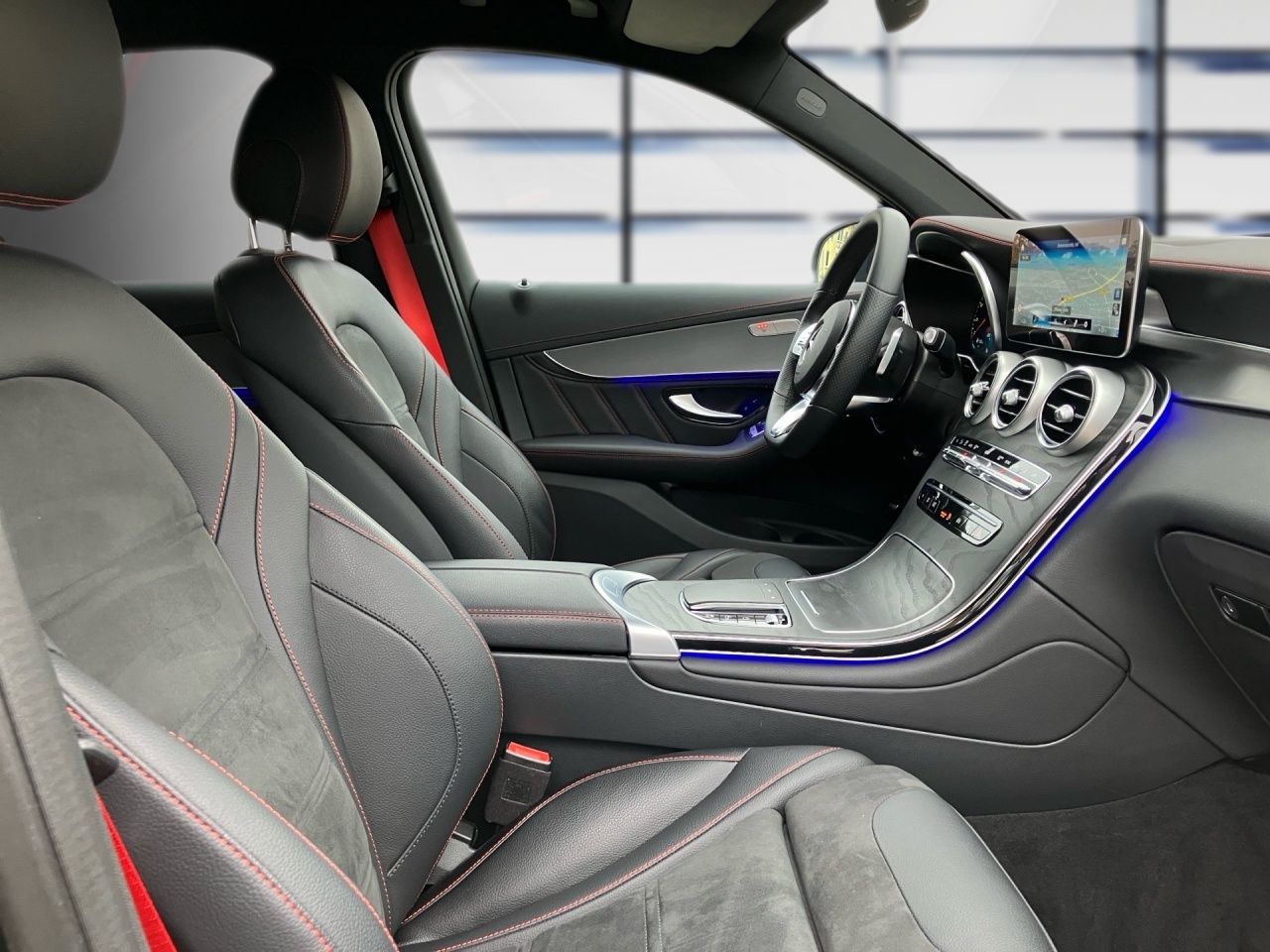 Fahrzeugabbildung Mercedes-Benz GLC 200 4M AMG Plus+Night+360°+Totw+Ambi+LED+20'
