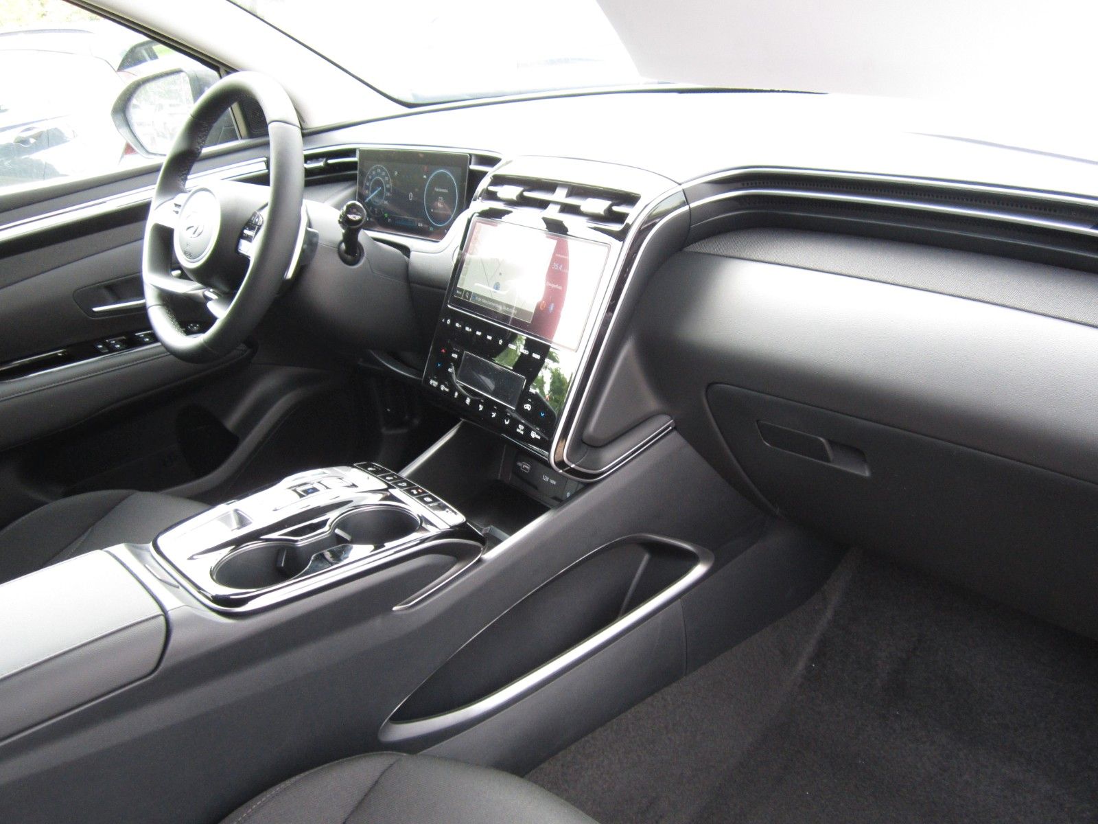 Fahrzeugabbildung Hyundai Tucson Trend Hybrid 2WD Tageszulassung