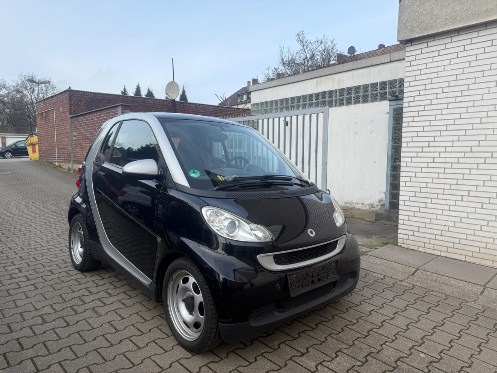Smart ForTwo coupe Micro Hybrid Drive 52 kW TÜV NEU