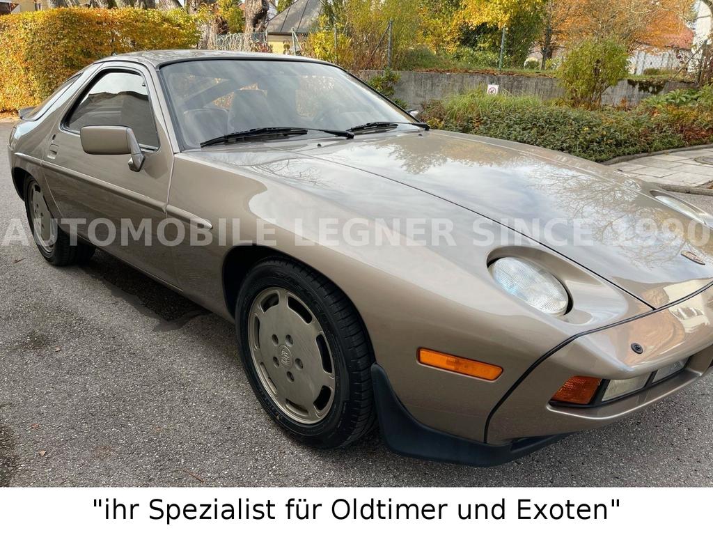Porsche 928
