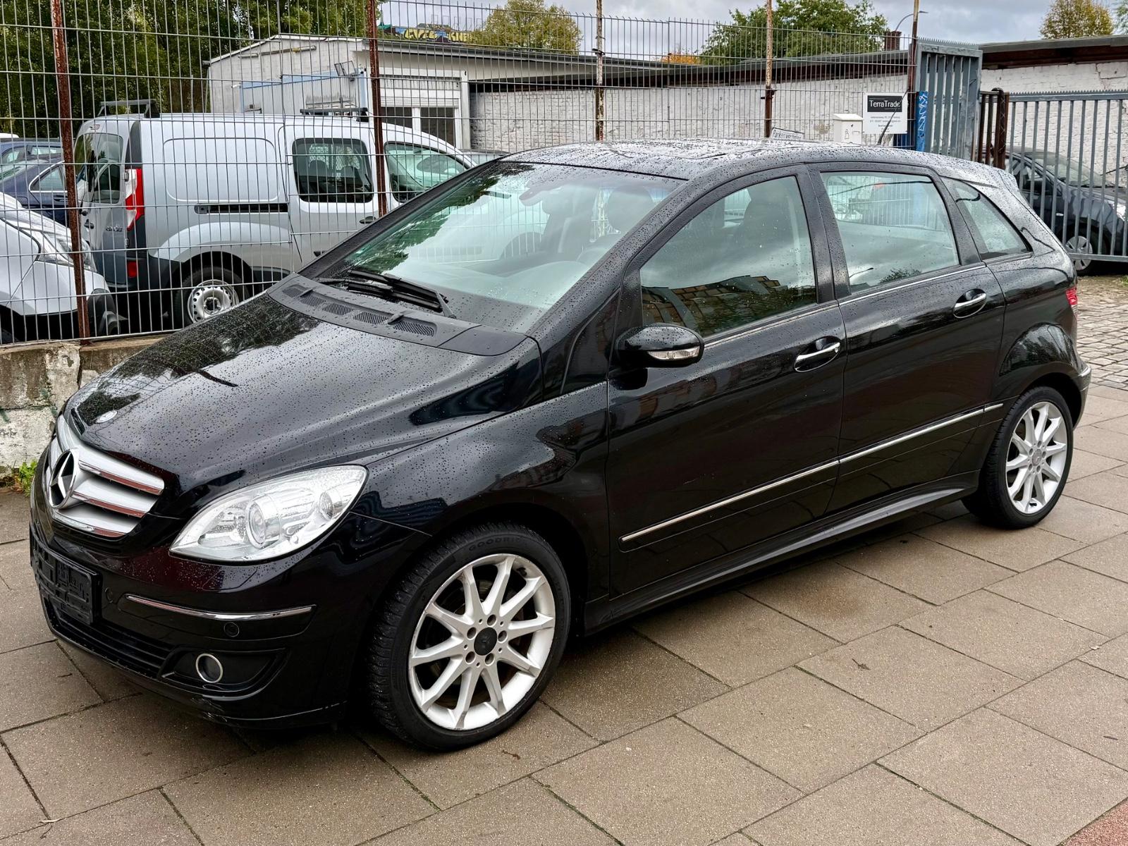 Mercedes-Benz B 200