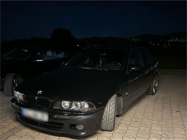 BMW e39 530iA Individual M Paket ab Werk