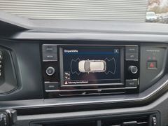 Fahrzeugabbildung Volkswagen Polo 1.0 Trendline PDC SHZ DAB+ KLIMA