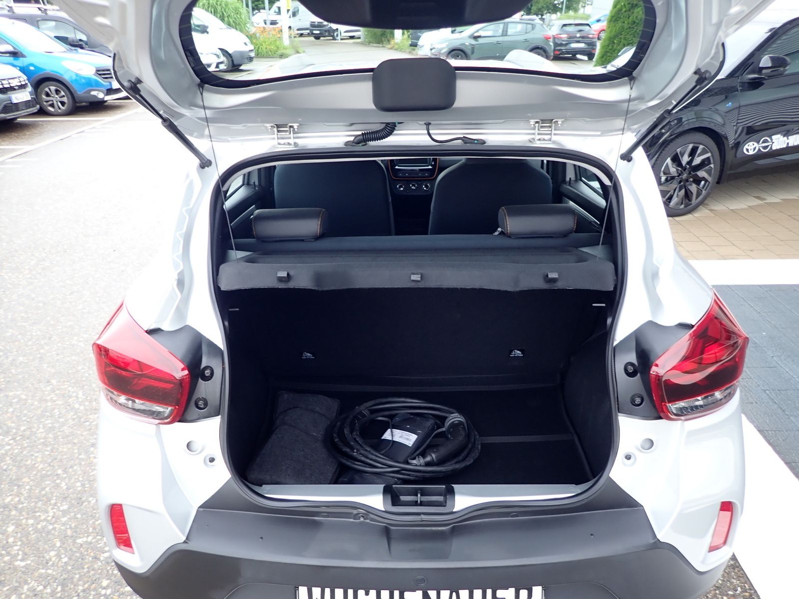 Fahrzeugabbildung Dacia Spring Electric Comfort Plus