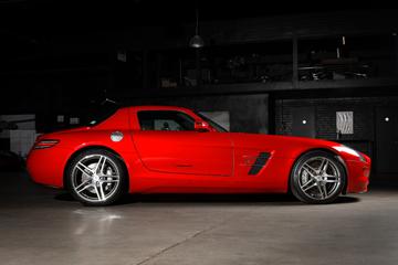2010 Mercedes-BENZ SLS AMG — фото 7