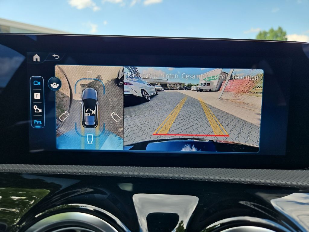 Fahrzeugabbildung Mercedes-Benz A 200 AMG Night Totwi. Pano LED 360° Burm. Navi