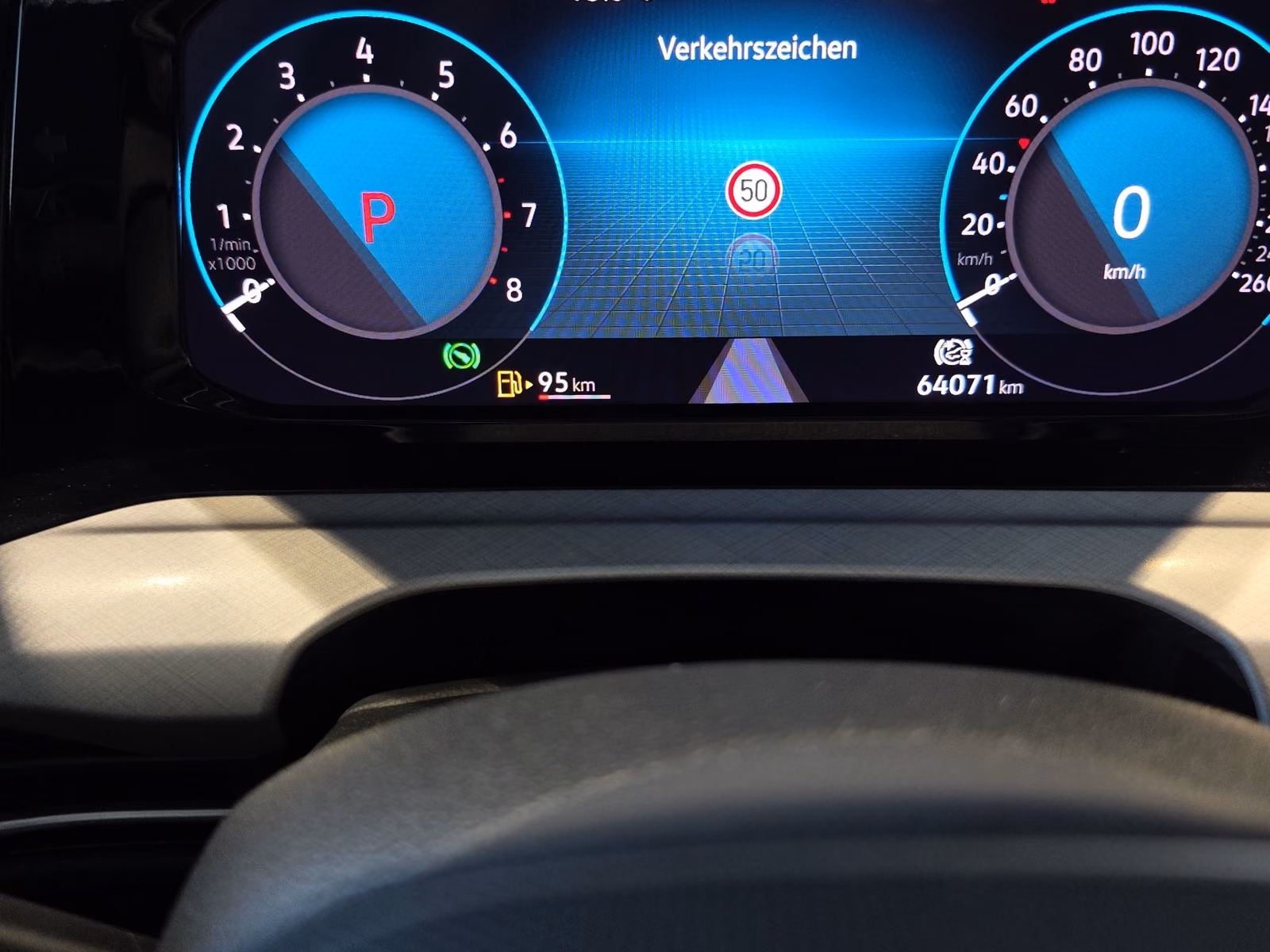 Volkswagen Golf 1.0 eTSI 110 PS LIFE DSG+NAVI+LED+PDC+SHZ, миниатюра 17
