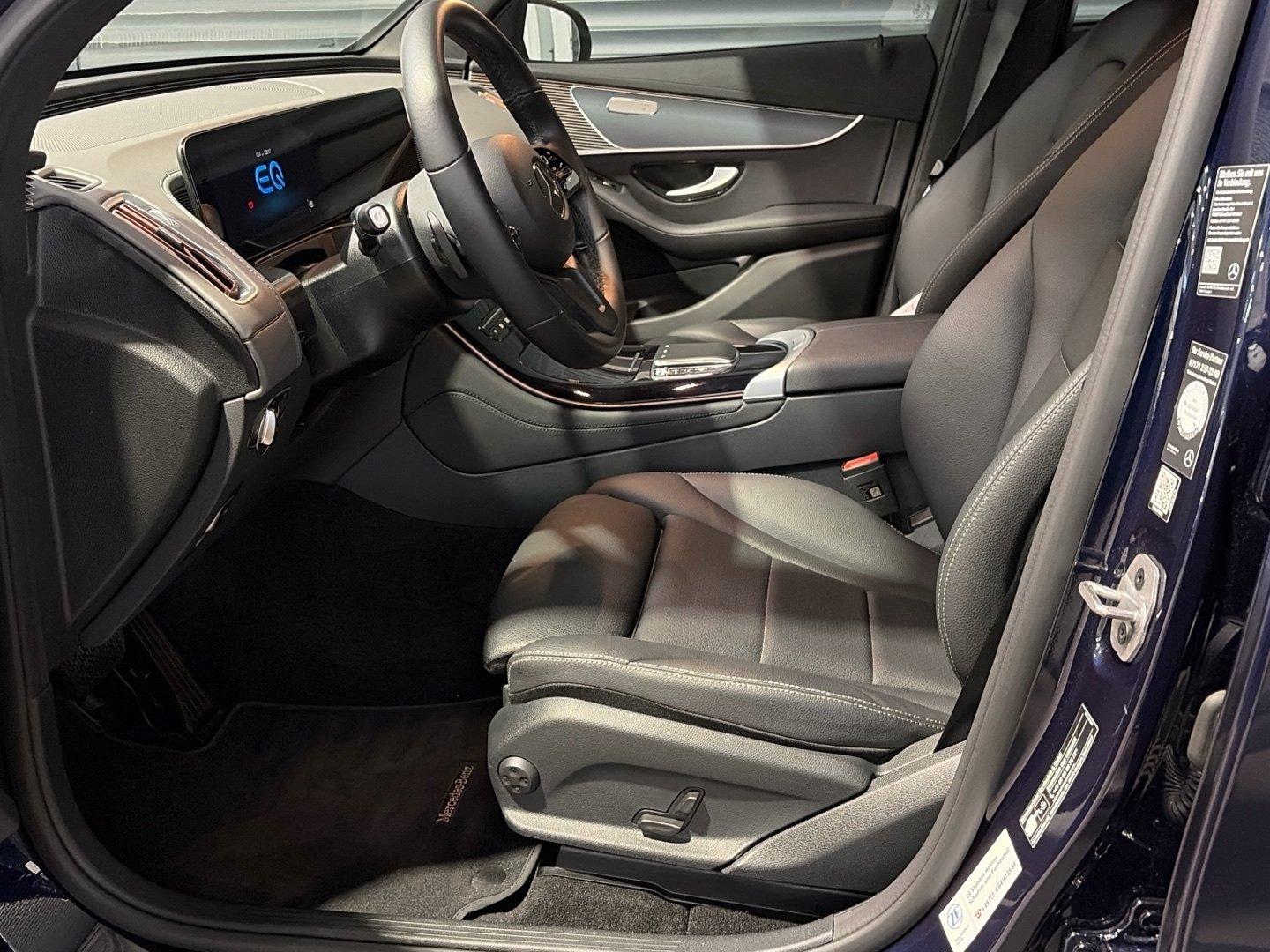 Mercedes-Benz EQC 400 4M Distronic Multibeam Kamera Sitzhzg.