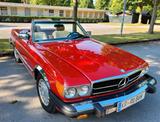 Mercedes-Benz SL 560 - rote Mercedes-Benz SL 560