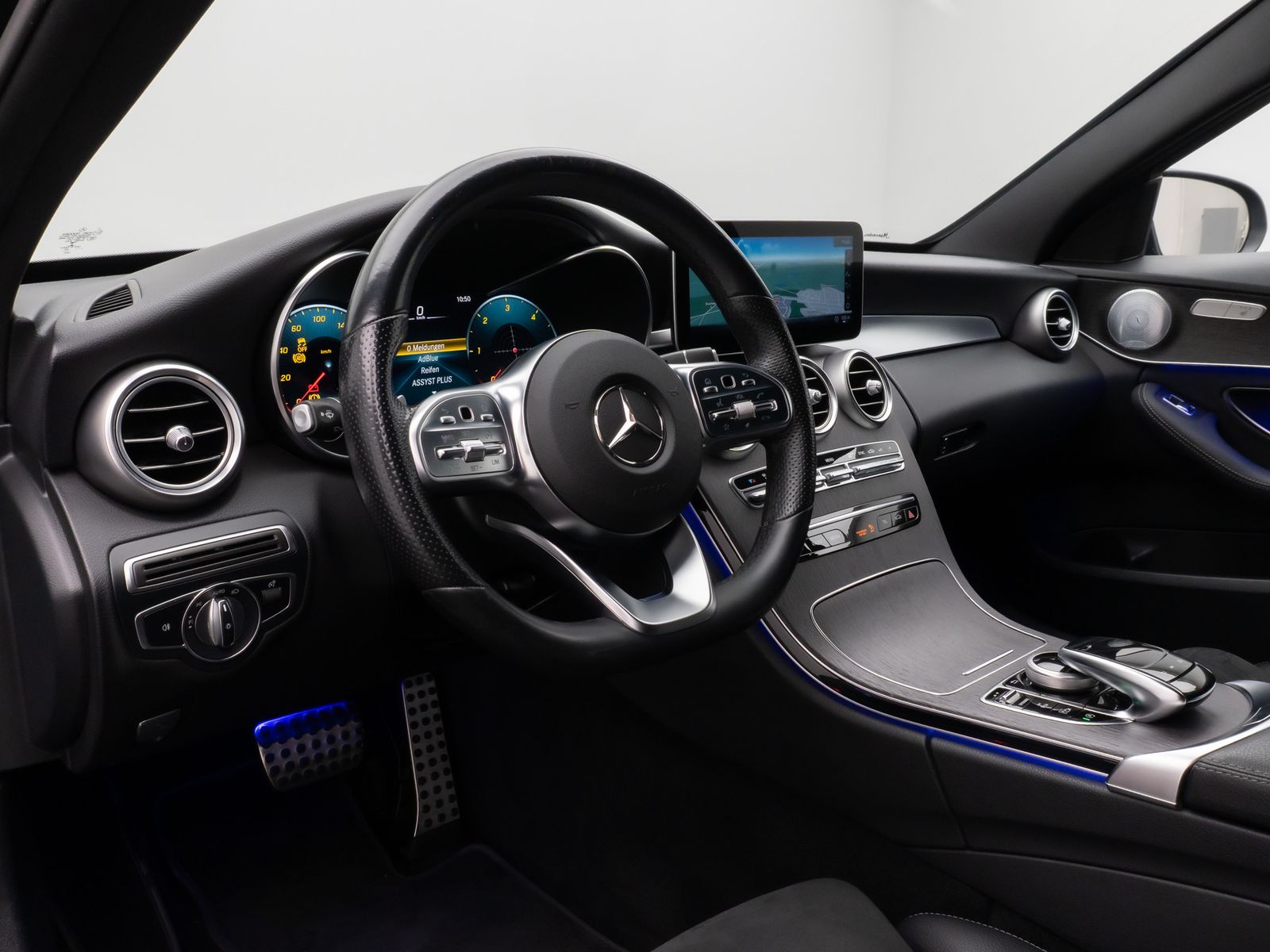Fahrzeugabbildung Mercedes-Benz C 300d AMG Line 4Matic Kamera Burmester DAB