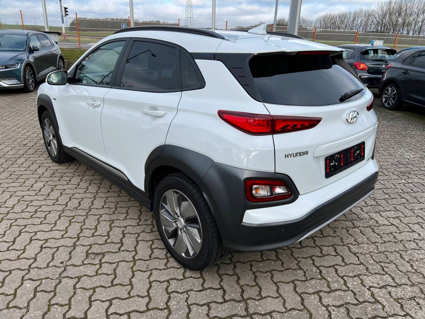 Fahrzeugabbildung Hyundai Kona (OS)(2017->) DE - SUV5