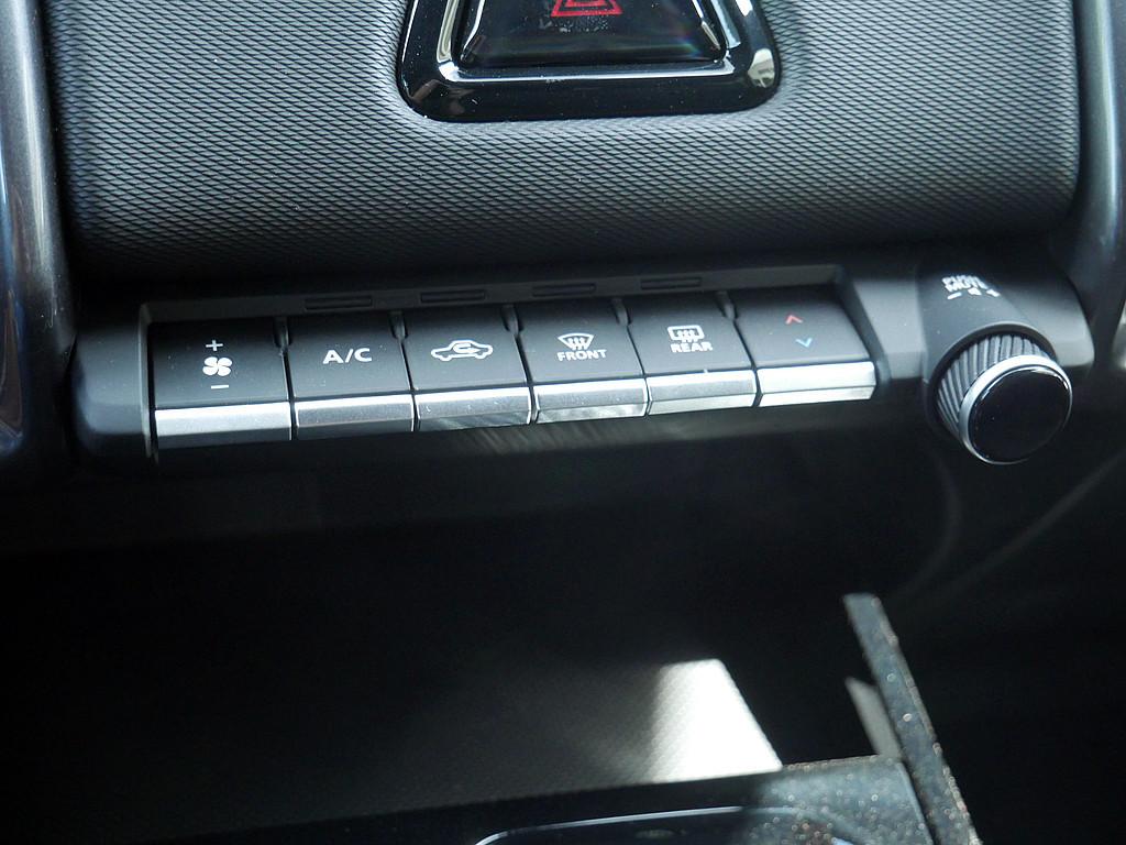 Suzuki e Vitara eAxle Comfort SHZ KAMERA NAVI ACC LED