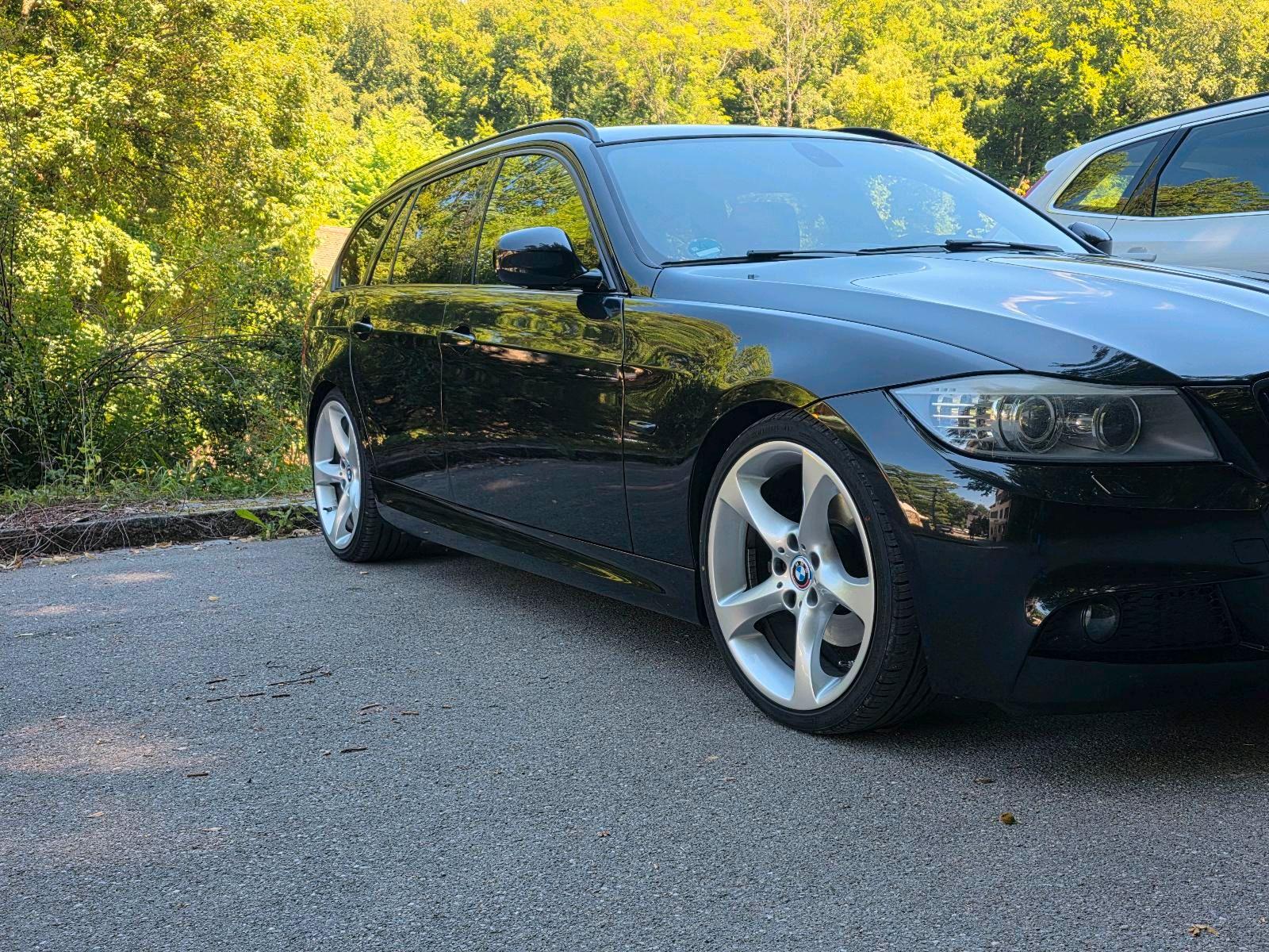 BMW 320 2010 — photo 7
