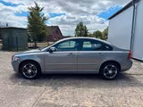Volvo S40 Lim. 2.4 Momentum - Volvo S40: Limousine