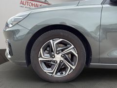 HYUNDAI i30 Apple CarPlay Android Auto Klimaautom Lenkra